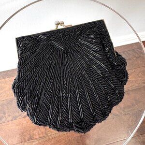 60s vintage black beaded scalloped clam shell kiss lock evening pouch clutch bag